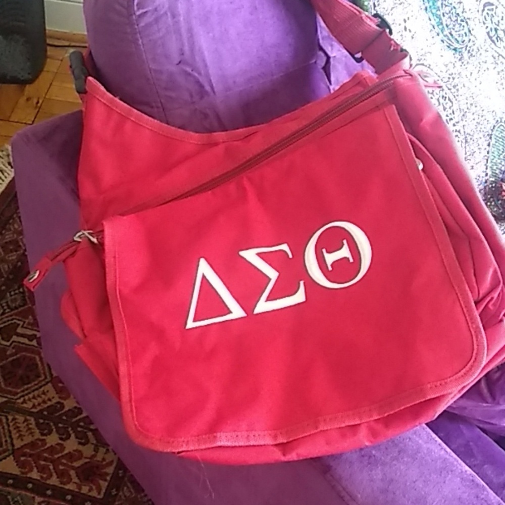 Delta Sigma Theta Inc.  Bag/Computer Satchel